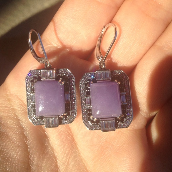 Jewelry - Sterling silver lavender jade earrings